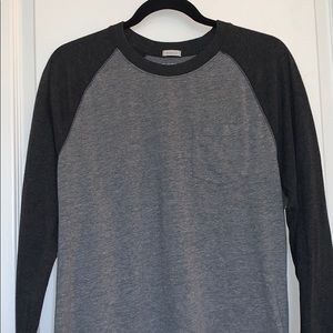Abercrombie & Fitch Men’s Long Sleeve Baseball Tee